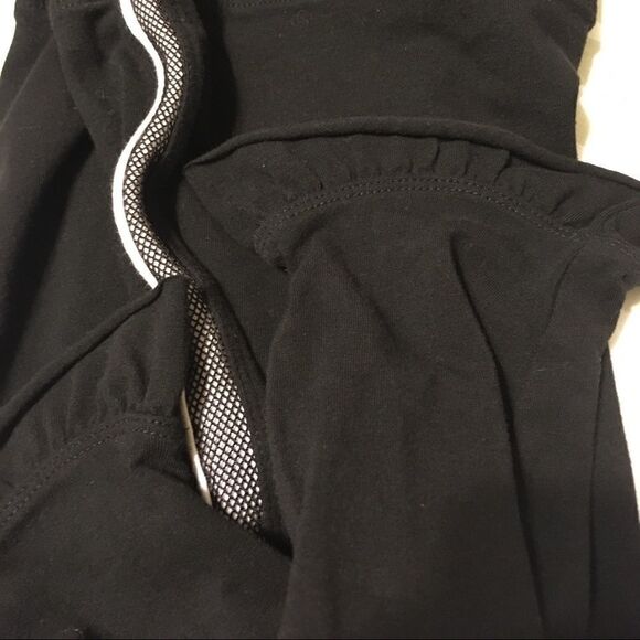 Betsey Johnson black athletic leggings w/ ruffles - Picture 6 of 7